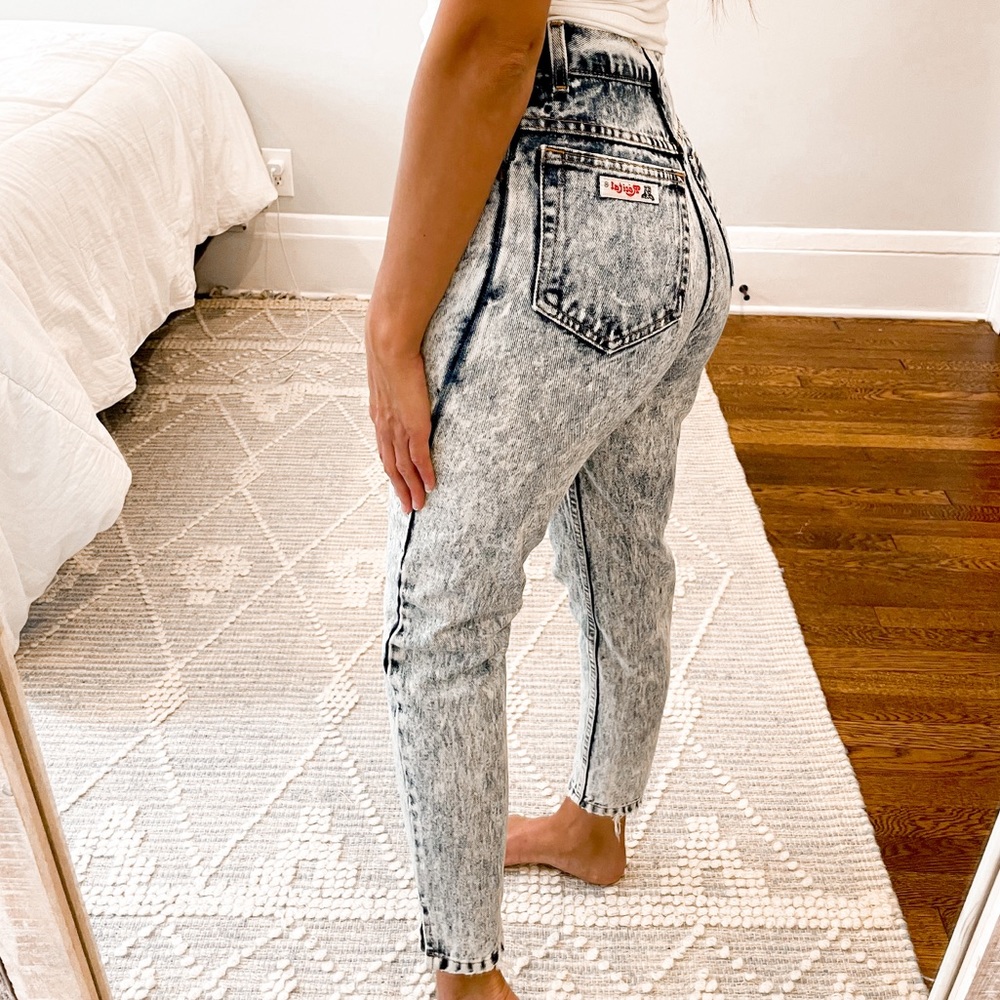 Vintage High Rise Acid Washed Jeans Recital  26